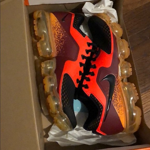 Nike Shoes - Nike Vapormax